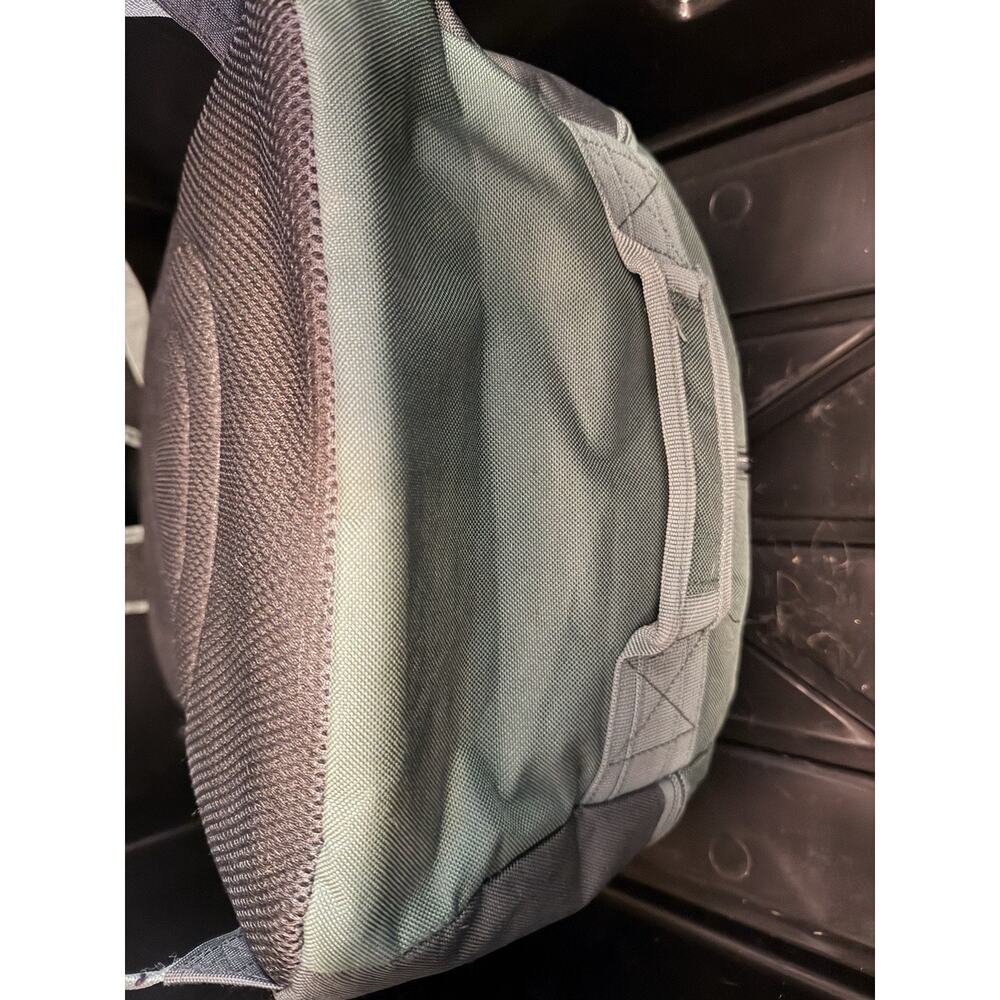 doTERRA Gray Green Purple Zip Backpack w/ Embroidered Logo, Unisex Adults - Picture 5 of 9